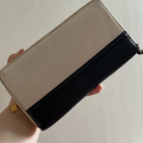 Kate Spade Wallet - Picture 2 of 3